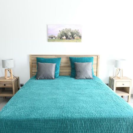 Chambre D'Hotes Du Charme Provencal Senas Экстерьер фото